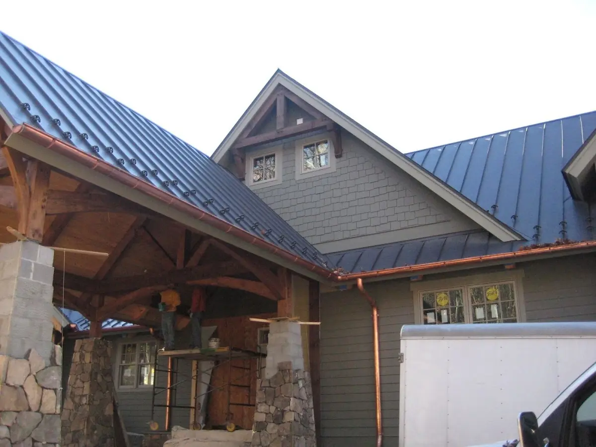 Craftsman Roofing team delivering quality roofing work in Sunset Arcre-Garden Valley-Morningside